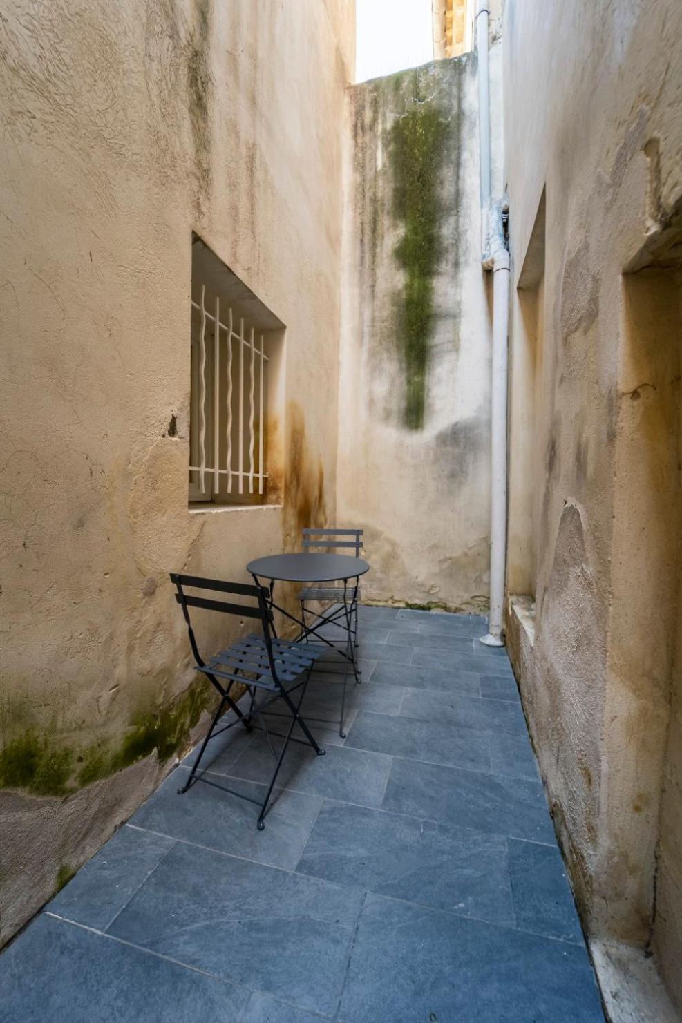 Appartement Des Carmes نيم المظهر الخارجي الصورة