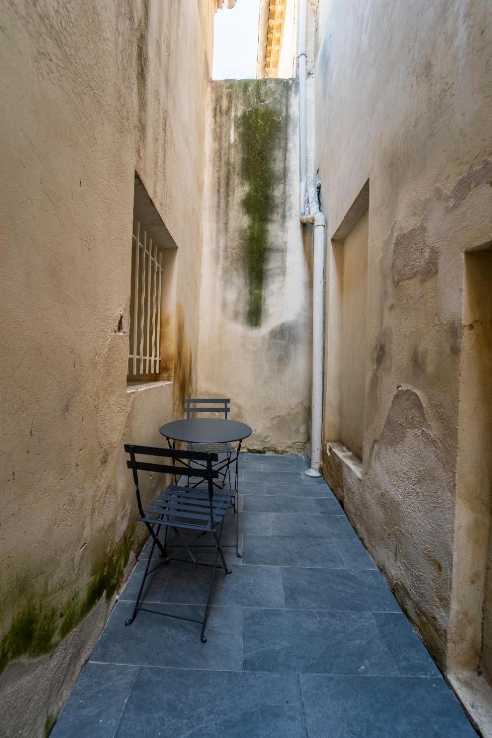 Appartement Des Carmes نيم المظهر الخارجي الصورة